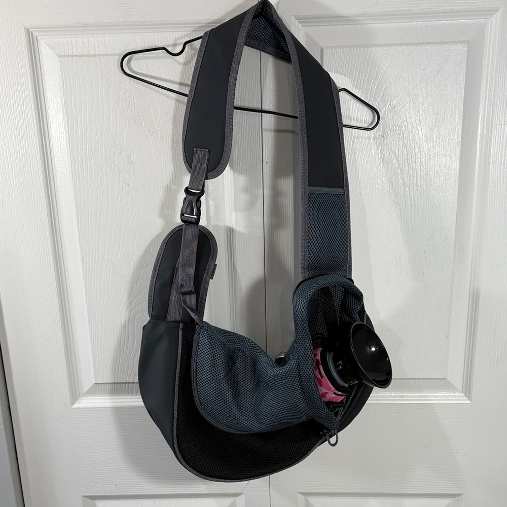 Dog carrier Sling Bag with dog water bottle